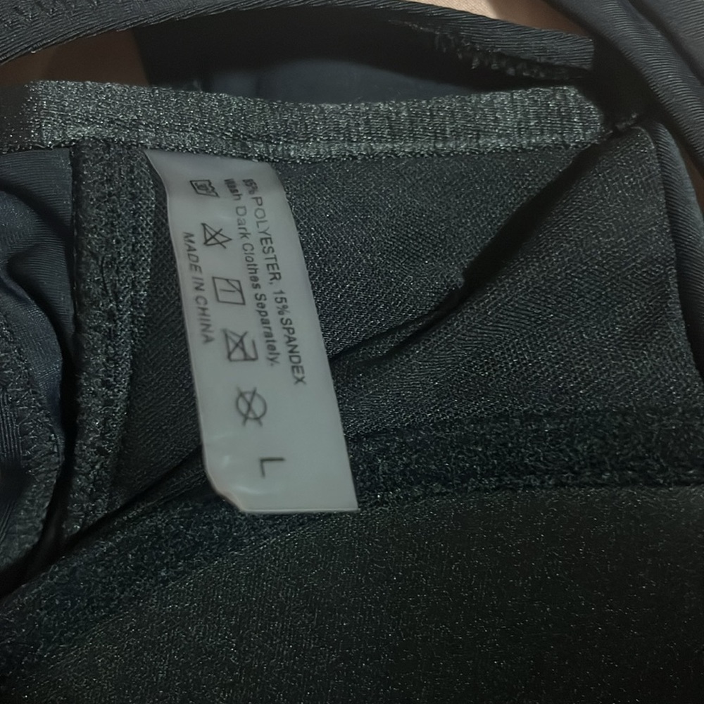 Swim tops - Picture 7 of 7